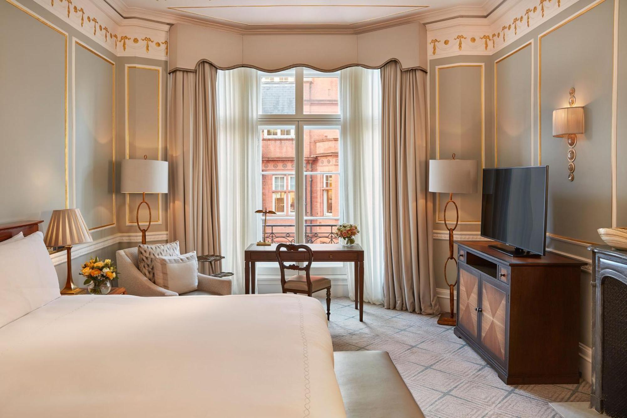 Claridge’s Room,1691985401:JPEG