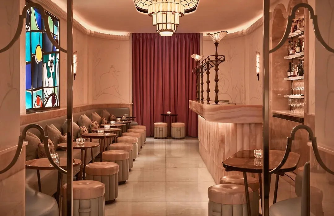 Claridge'S, Maybourne-1
